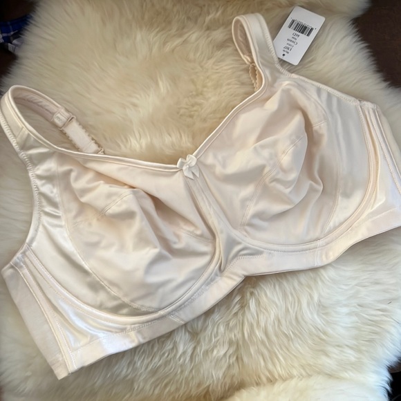 Elila Cream Wirefree Bra 1307 Satin Microfiber Softcup 44D 46D 38E/DD 42E 44C - Picture 3 of 11
